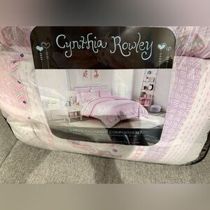 Cynthia Rowley 3 Piece Full\Queen unicorn Comforter set.